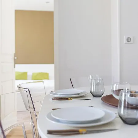 Quiet Apartment *
